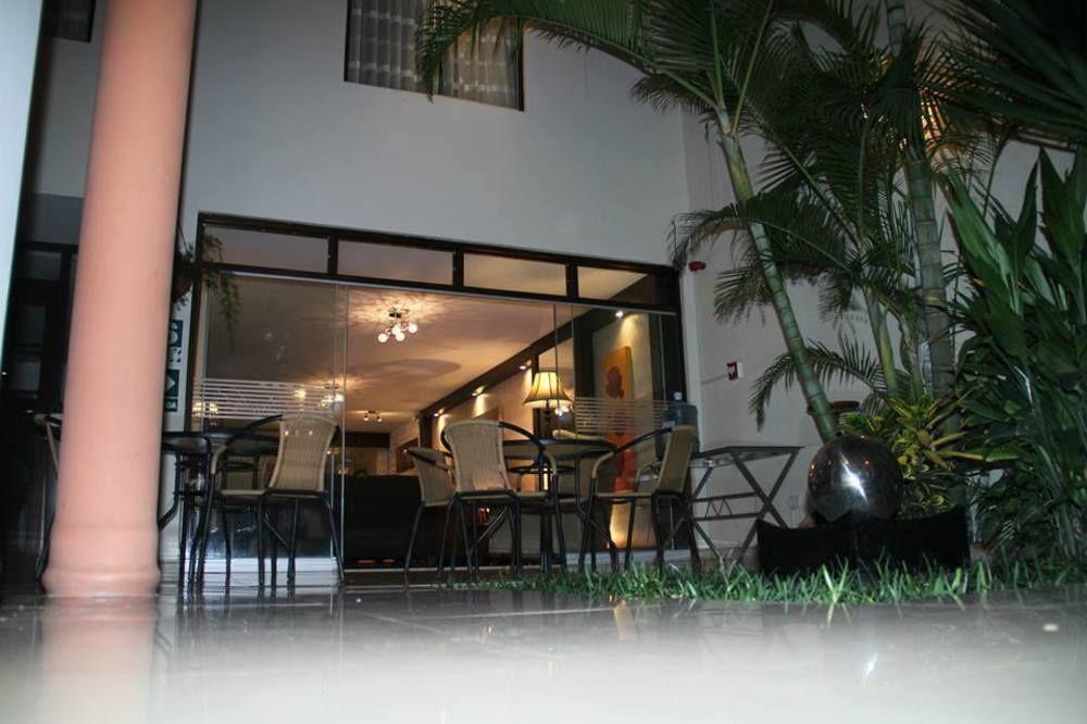 Hotel Las Condes Τρουχίλο Εξωτερικό φωτογραφία